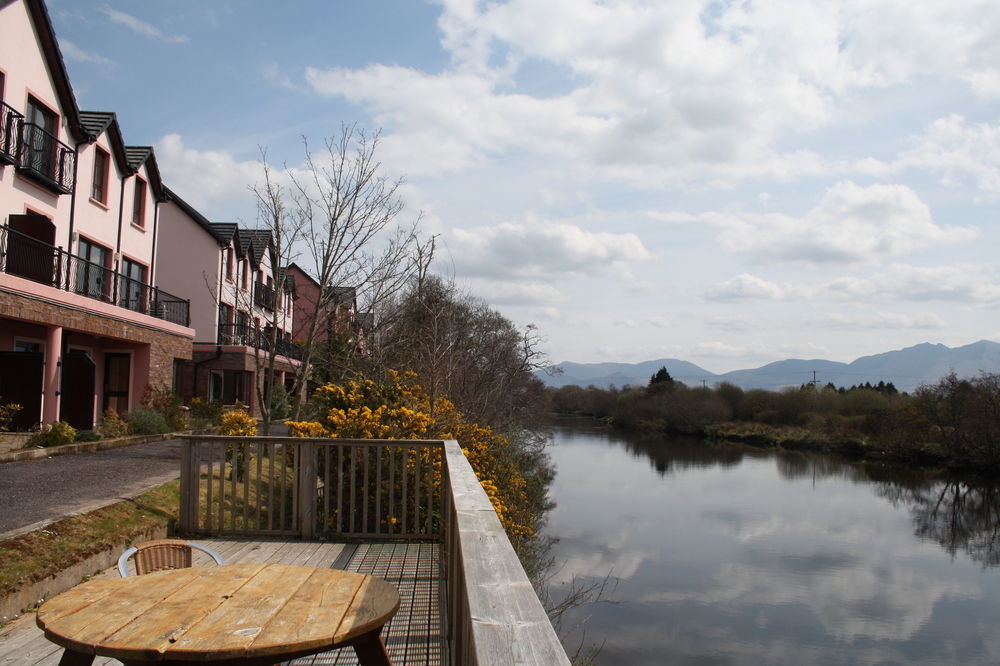2 Mile Lodge Kenmare Eksteriør billede